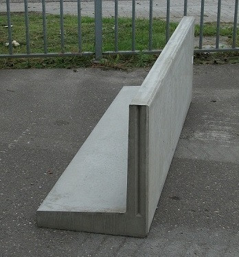 Keerwand 30x100x30